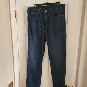 Classic Men's Straight Levi Jeans